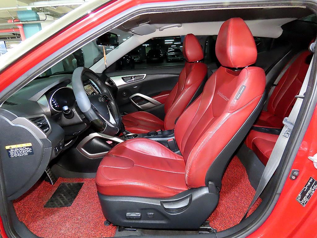 HYUNDAI Veloster - Vista 6