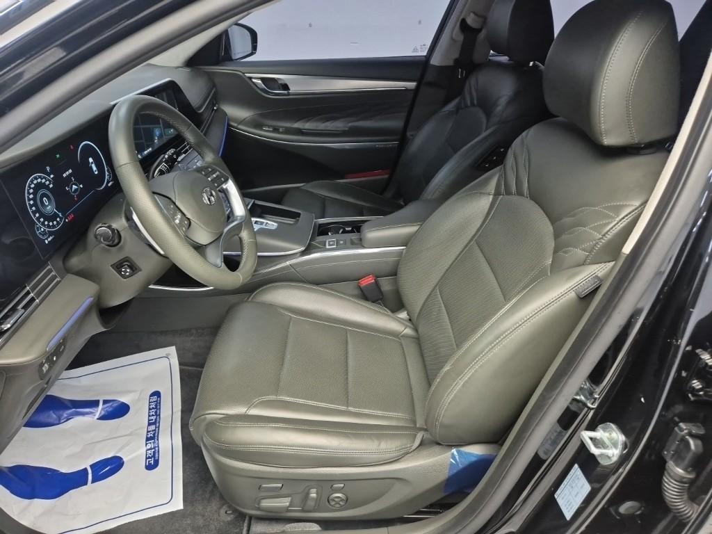 HYUNDAI Grandeur - Vista 11