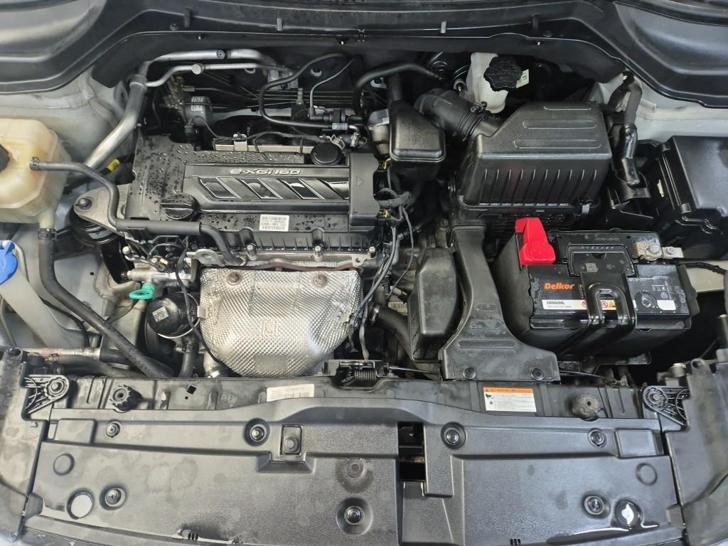 Ssangyong Tivoli - Vista 5