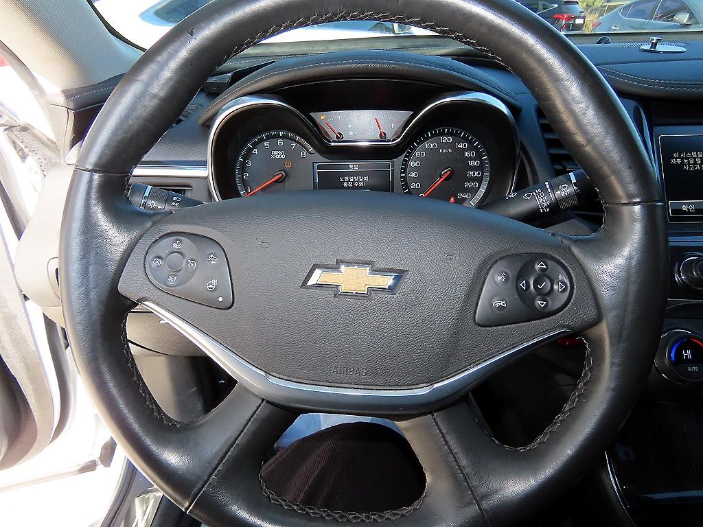 Chevrolet Impala - Vista 8