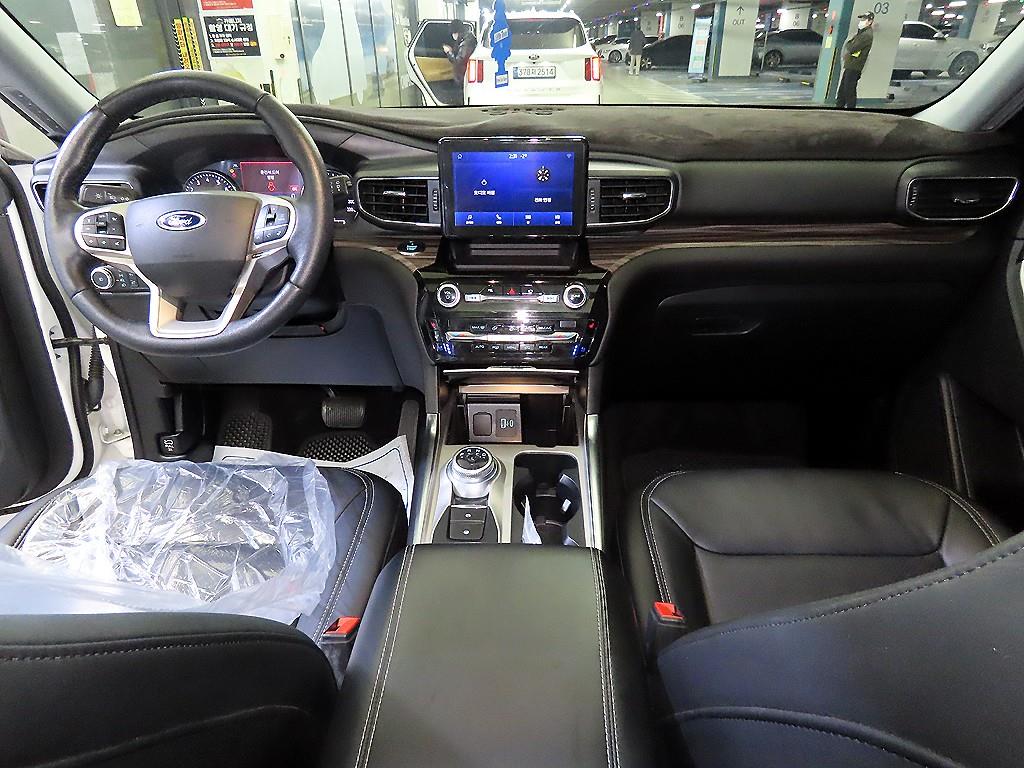 Ford Explorer - Vista 10