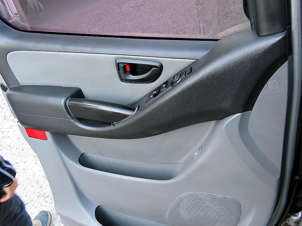 HYUNDAI Starex - Vista 12