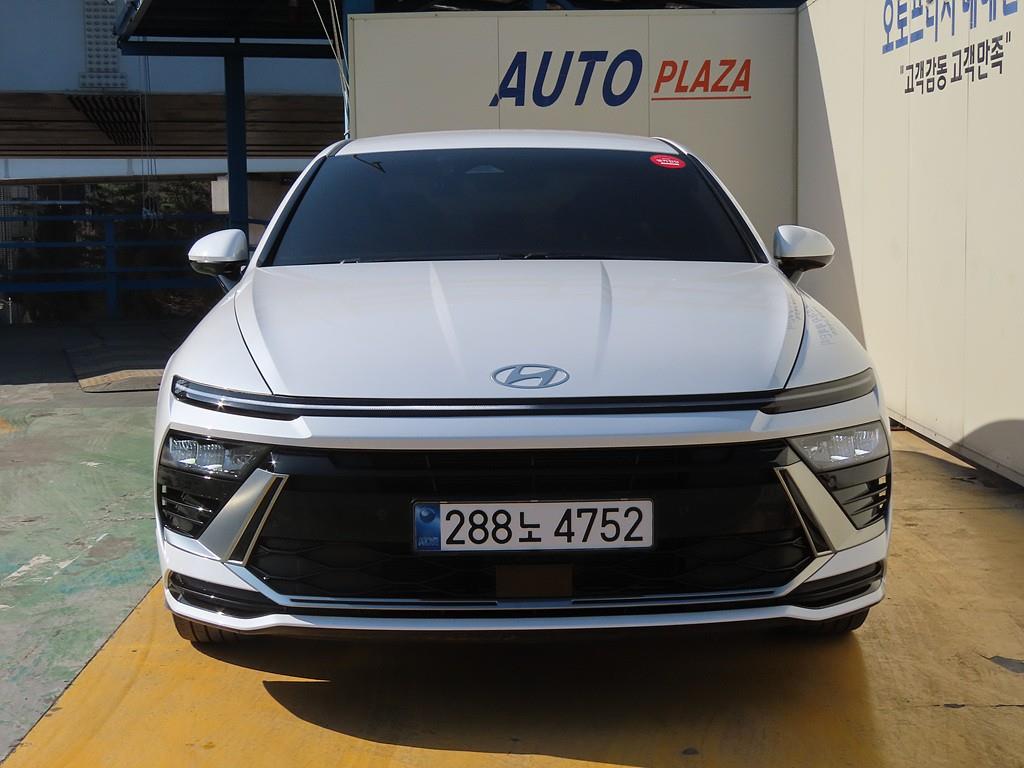 HYUNDAI Sonata - Vista 2