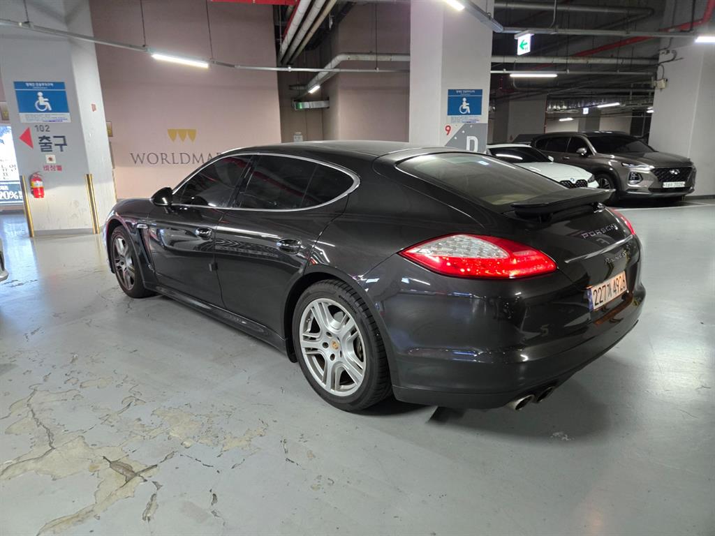 Porsche Panamera - Vista 7