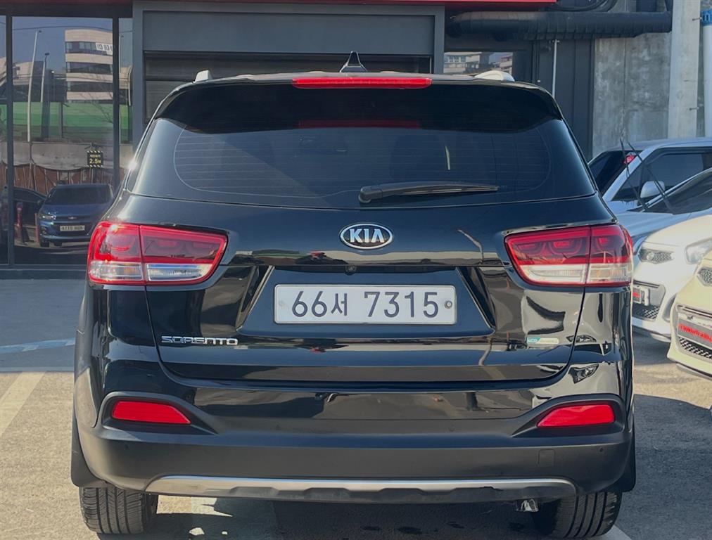 KIA Sorento - Vista 3