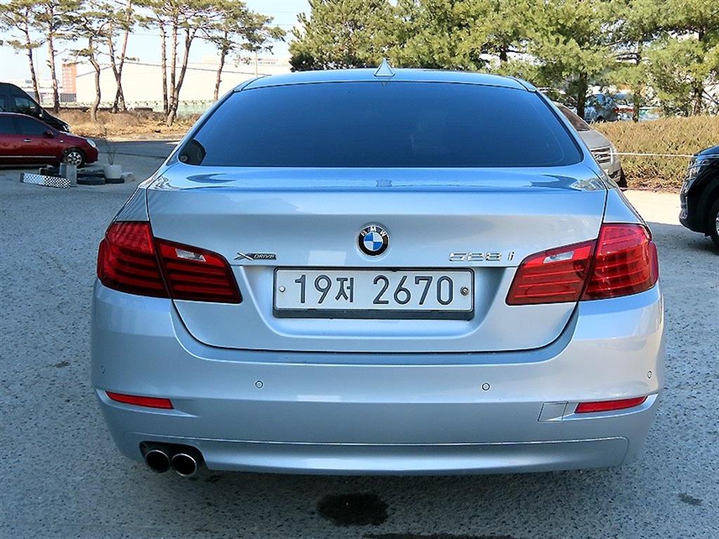BMW 5 Series - Vista 4