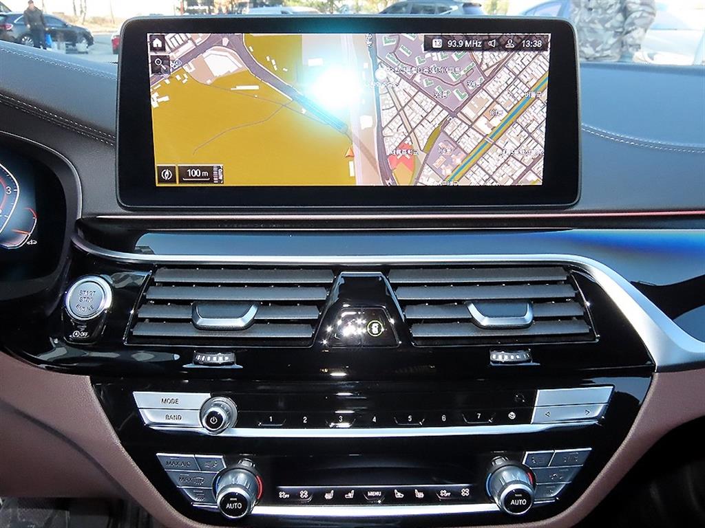 BMW 5 Series - Vista 11