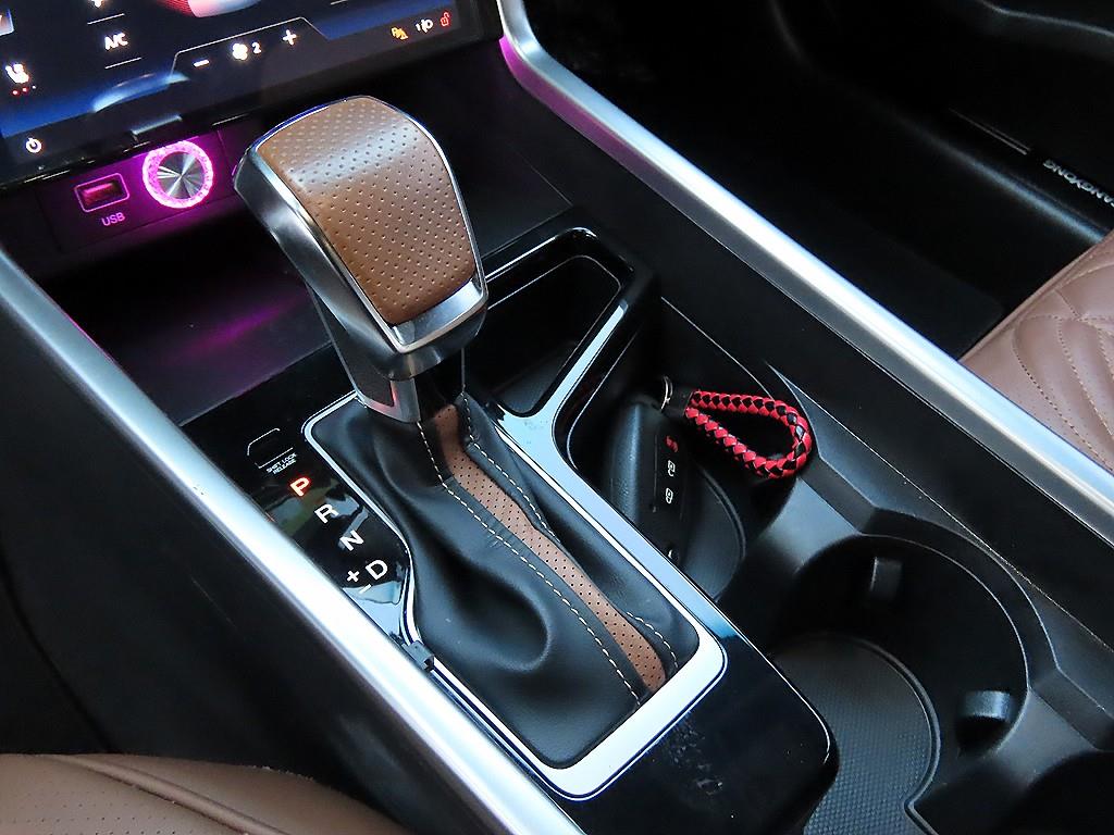 Ssangyong Torres - Vista 11