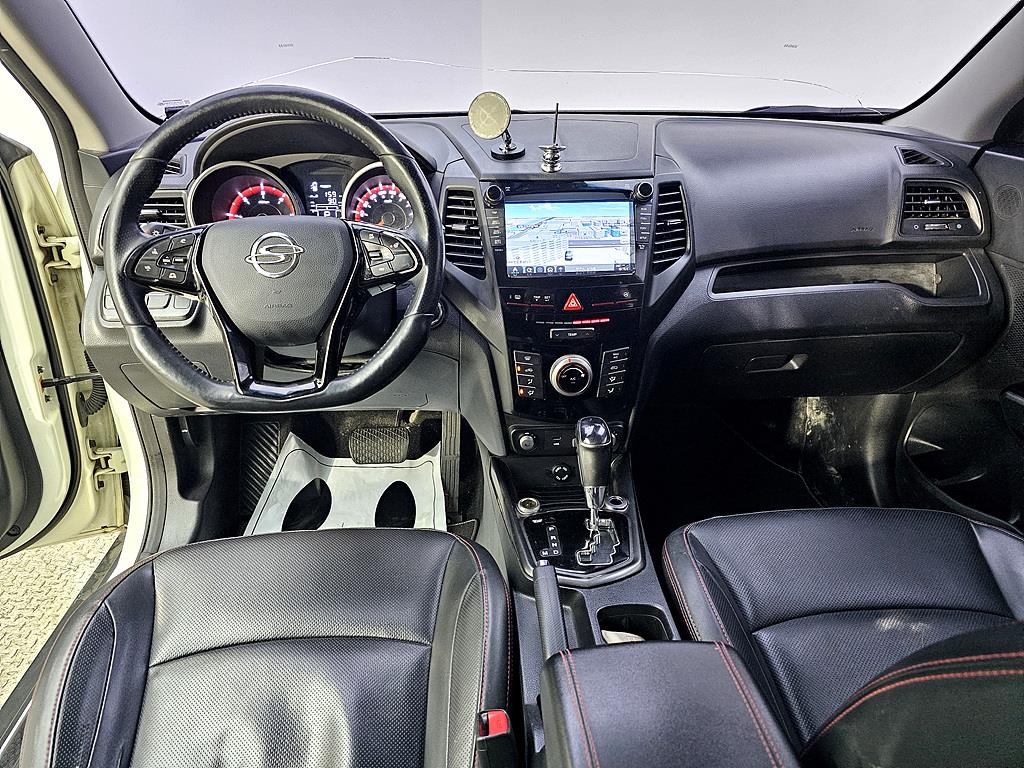 Ssangyong Tivoli - Vista 5