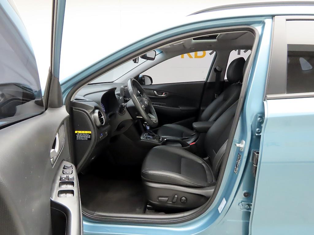 HYUNDAI Kona - Vista 12