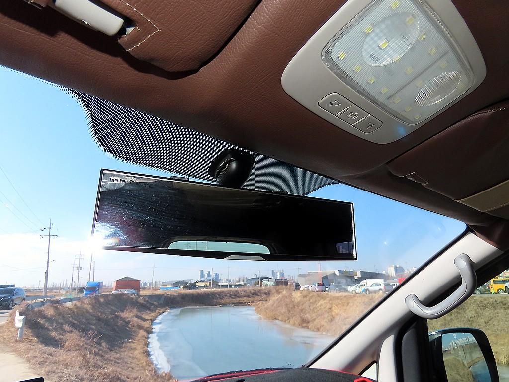 HYUNDAI Starex - Vista 12