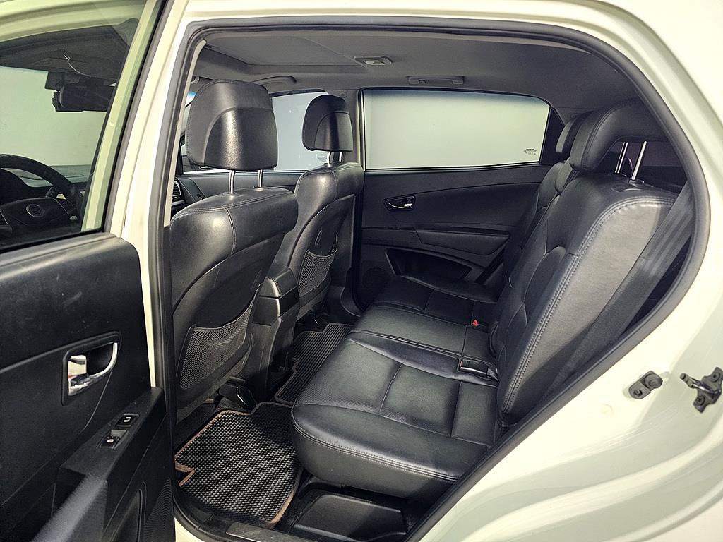 Ssangyong Korando - Vista 9