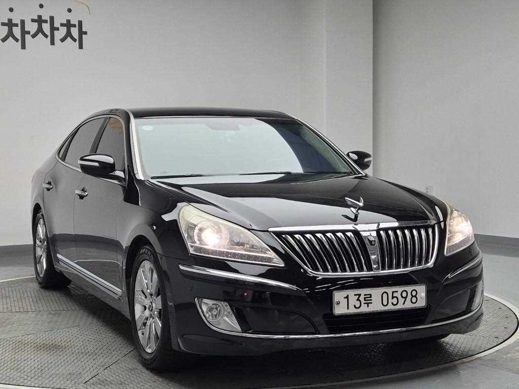 HYUNDAI Equus - Vista 4