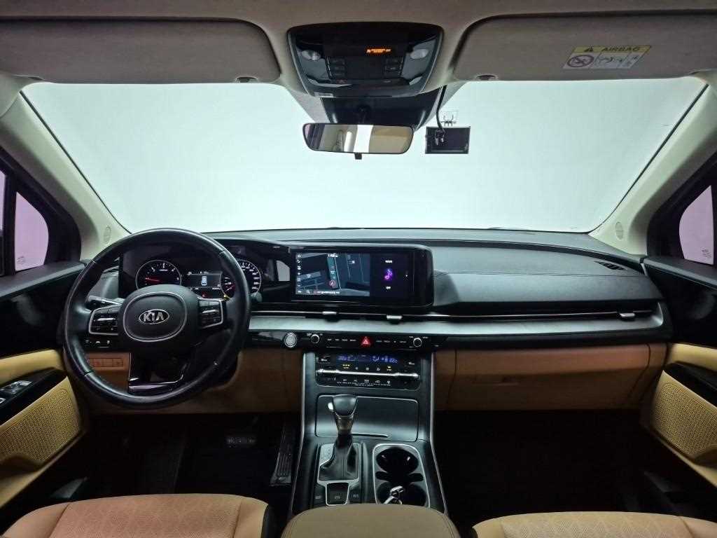 KIA Carnival - Vista 7
