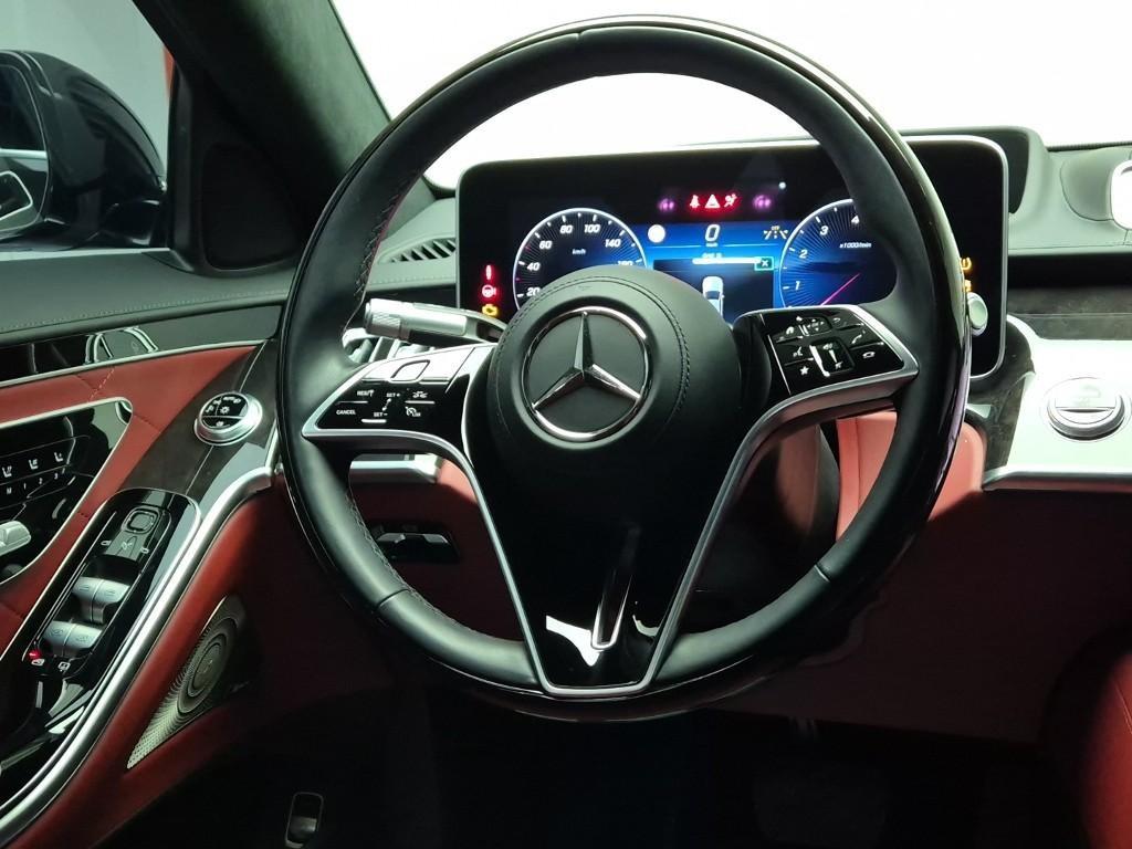 Mercedes Benz S Class - Vista 8