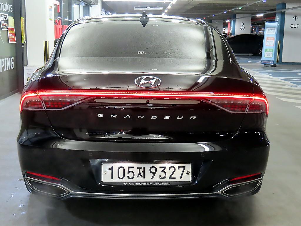 HYUNDAI Grandeur - Vista 5