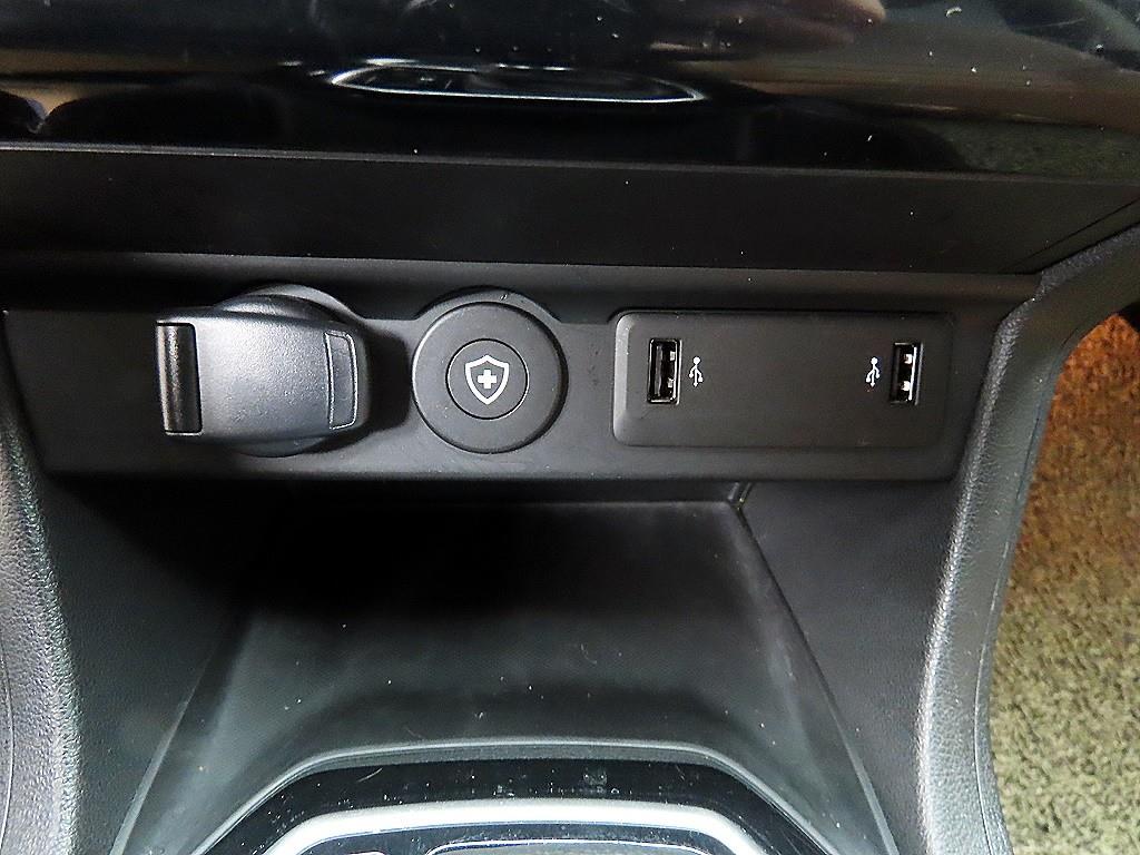 SAMSUNG QM6 - Vista 12