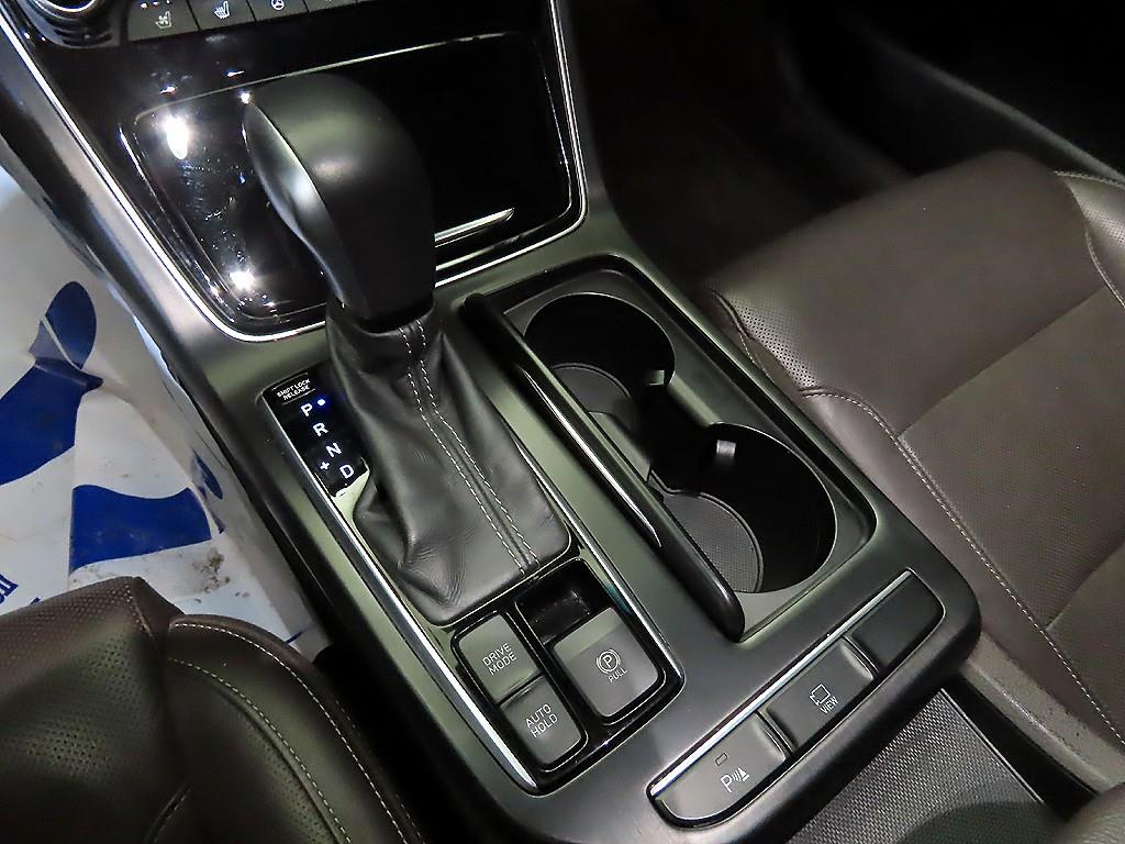 HYUNDAI Grandeur - Vista 12