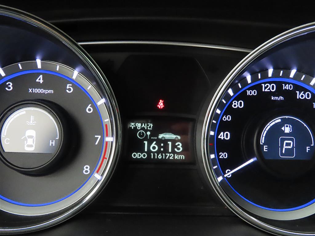 HYUNDAI Sonata - Vista 9