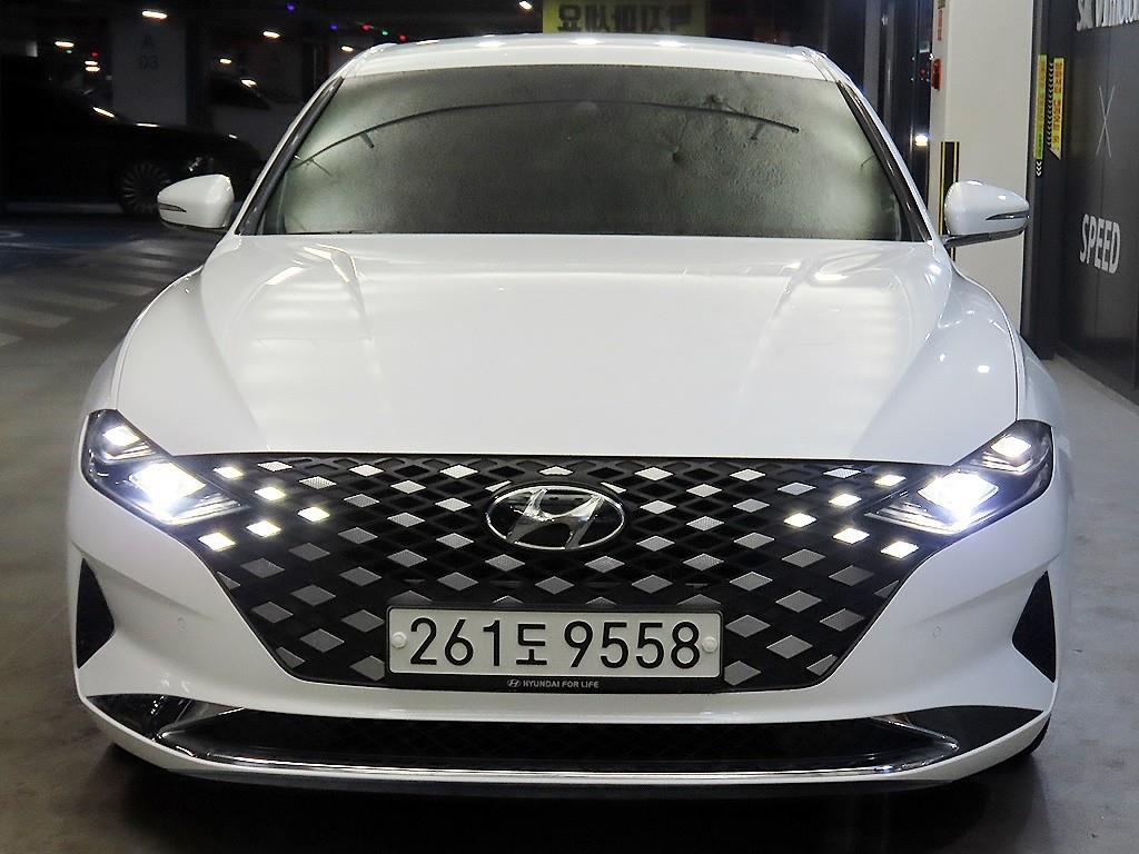 HYUNDAI Grandeur - Vista 2
