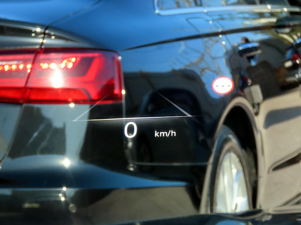 Genesis G80 - Vista 10