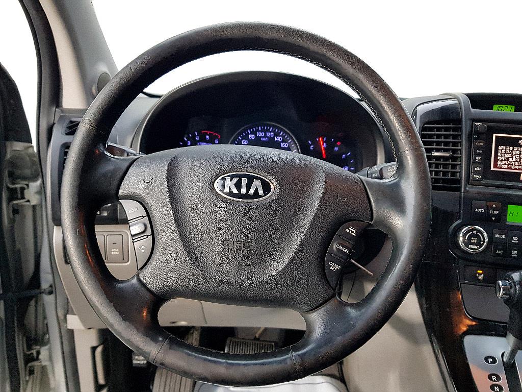 KIA Carnival - Vista 12
