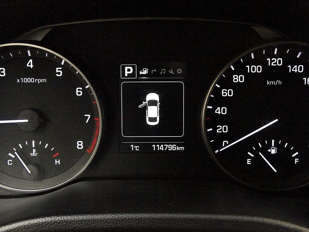 HYUNDAI Avante 2016 Blanco - Importación desde Corea - HF Imports Iquique - Foto 9