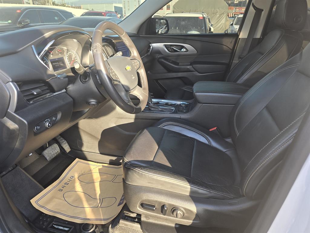 Chevrolet Travers 2020 Blanco - Importación desde Corea - HF Imports Iquique - Foto 13