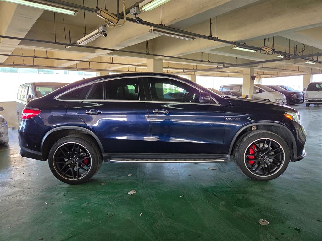 Mercedes Benz GLE Class - Vista 5