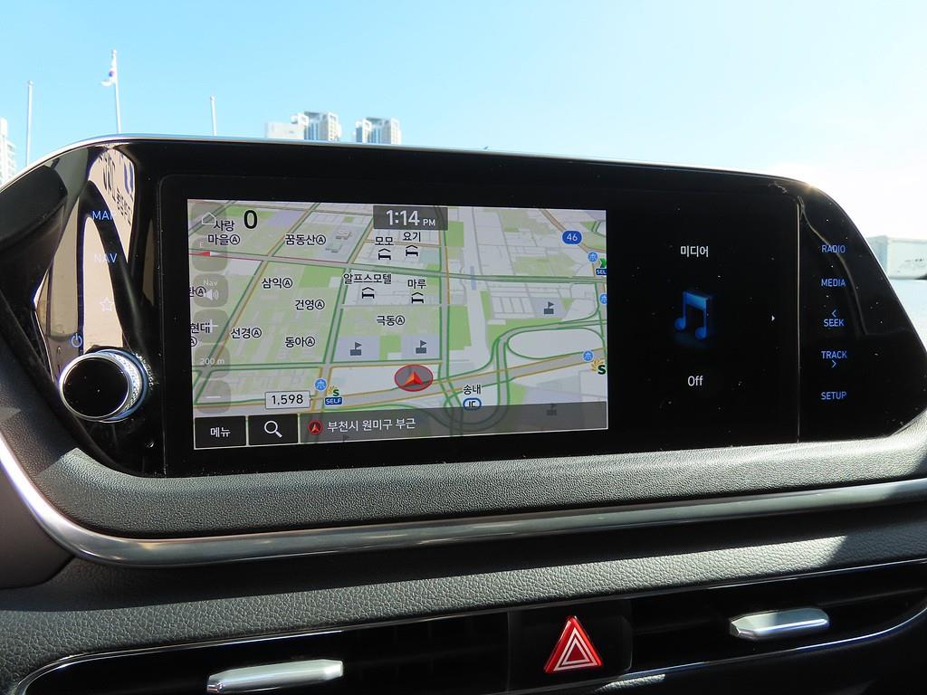 HYUNDAI Sonata - Vista 9