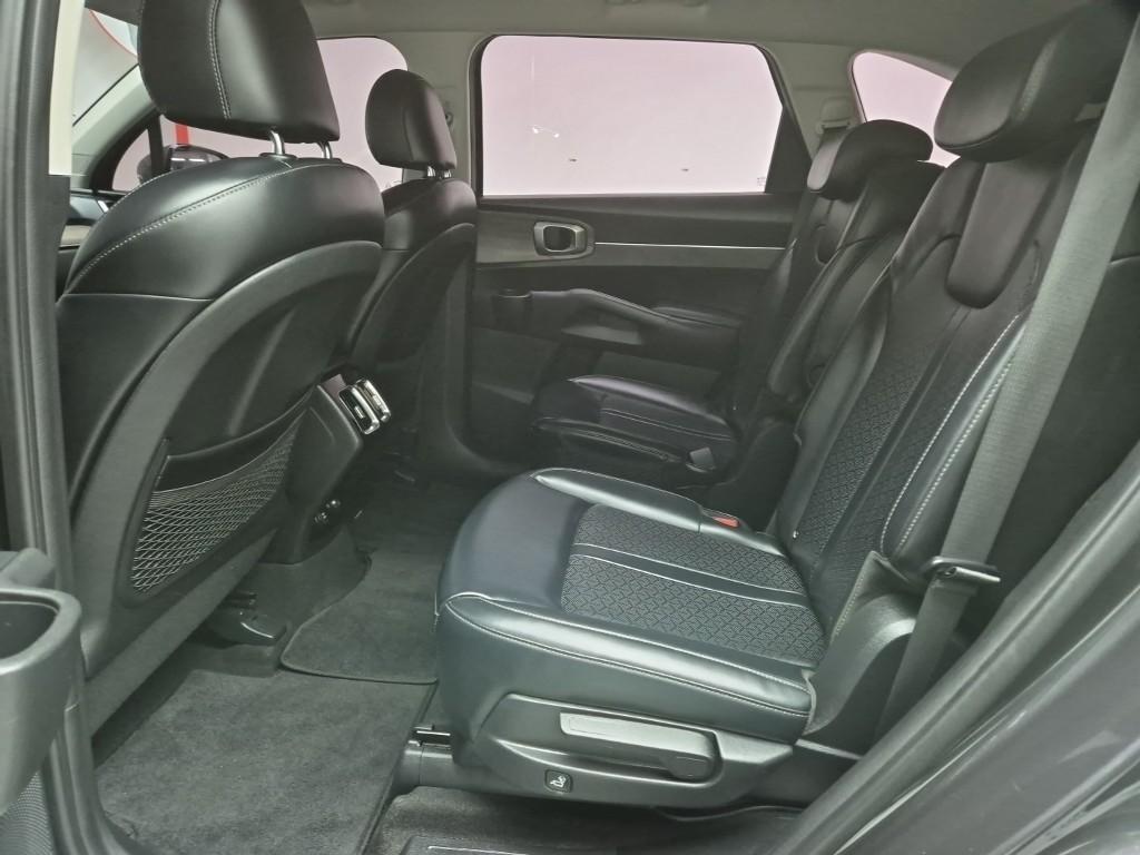 KIA Sorento - Vista 12