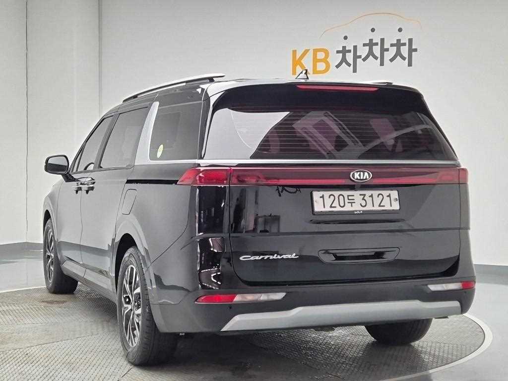 KIA Carnival - Vista 2