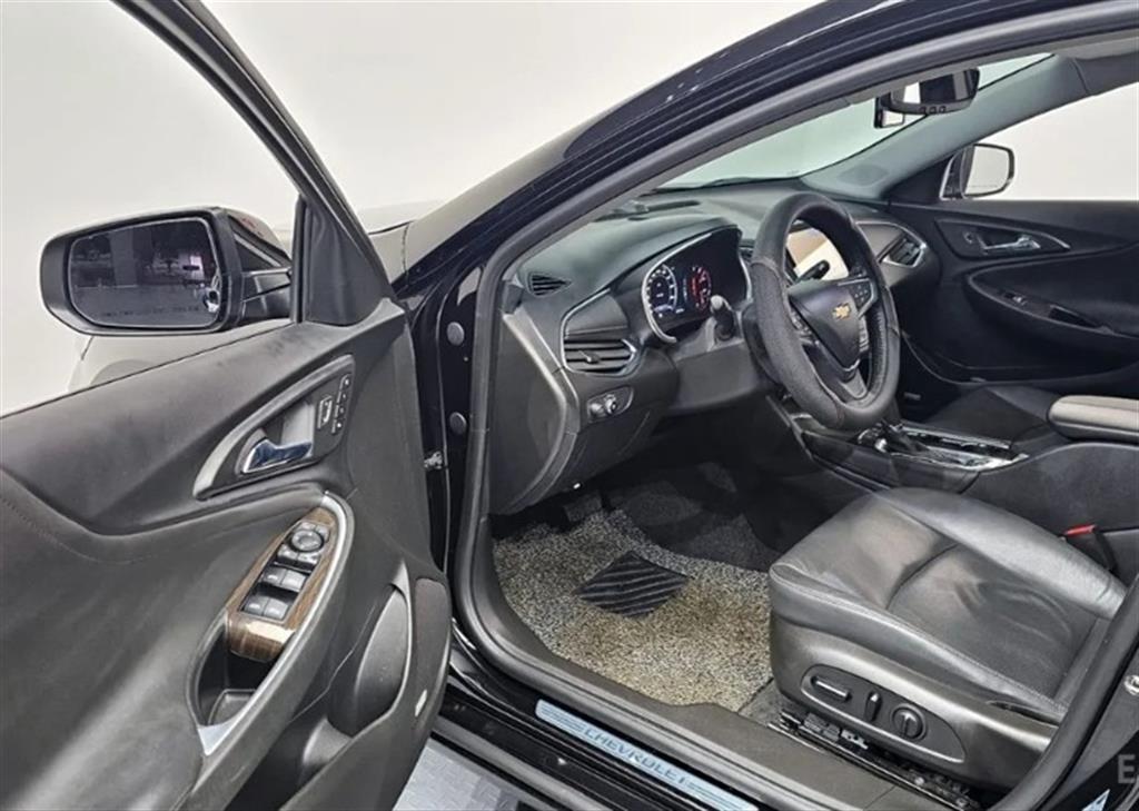 Chevrolet Malibu - Vista 11