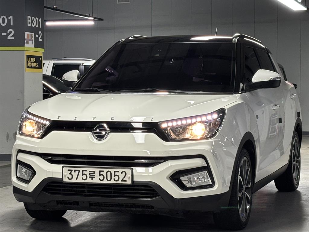 Ssangyong Tivoli 2018 Blanco - Importación desde Corea - HF Imports Iquique - Foto 1