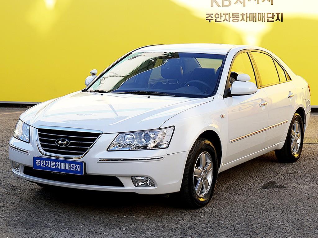 HYUNDAI Sonata - Vista 3