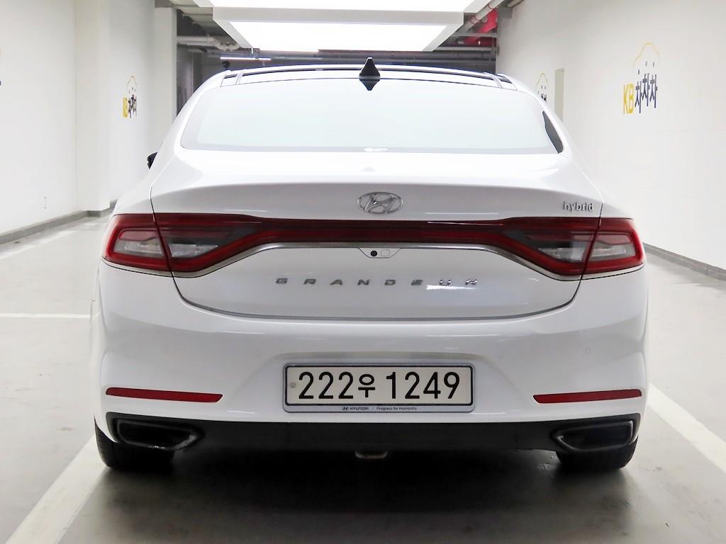 HYUNDAI Grandeur - Vista 3