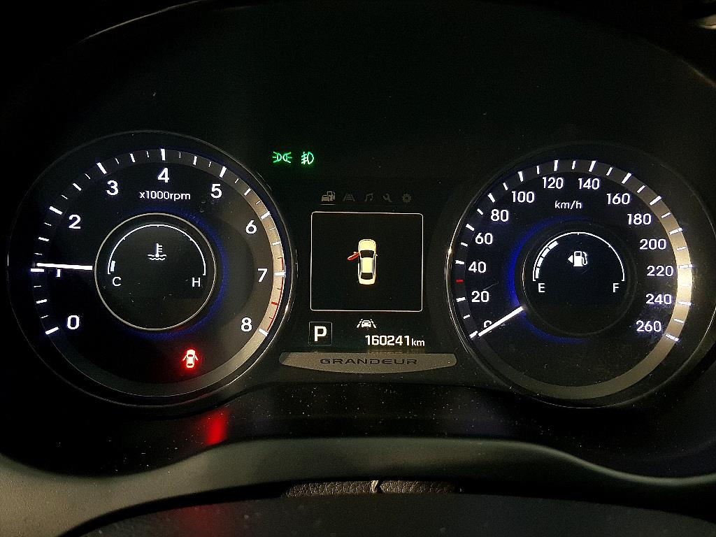 HYUNDAI Grandeur - Vista 7