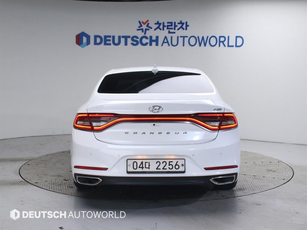 HYUNDAI Grandeur - Vista 4