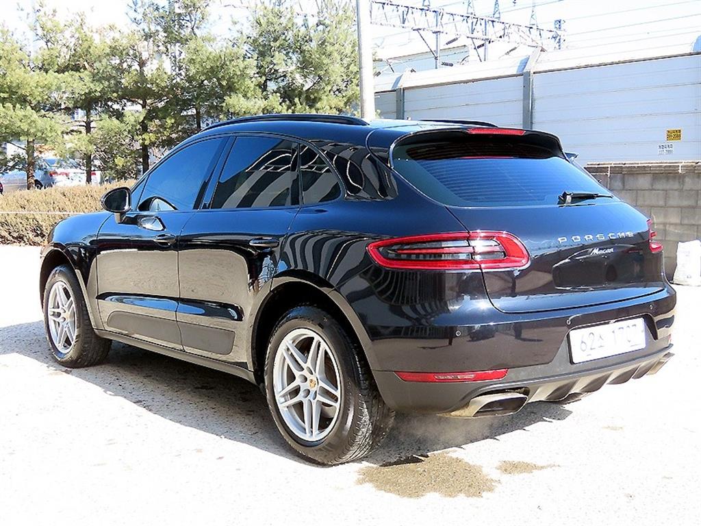 Porsche Macan - Vista 3
