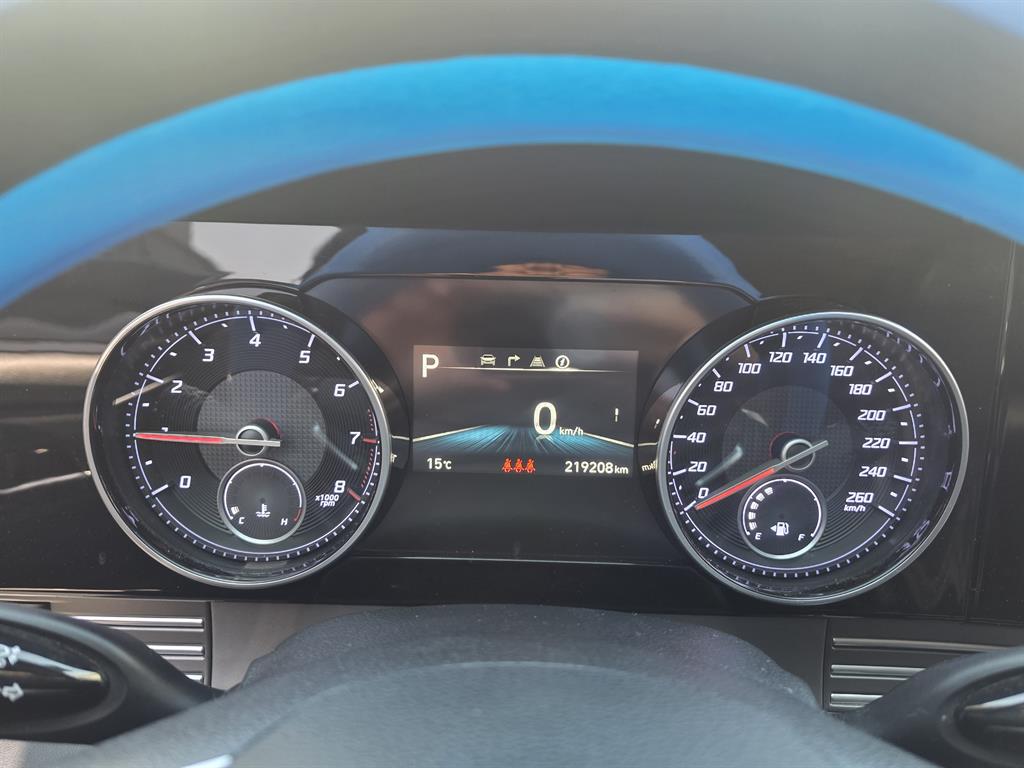 HYUNDAI Grandeur - Vista 6