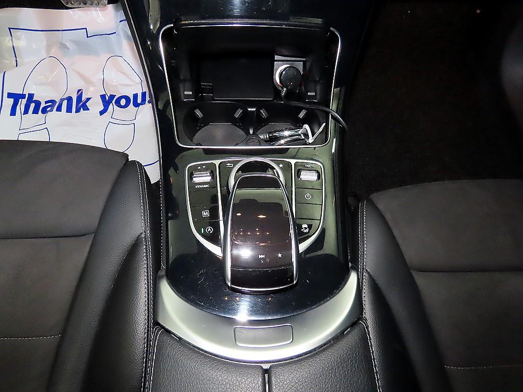 Mercedes Benz GLC Class - Vista 12