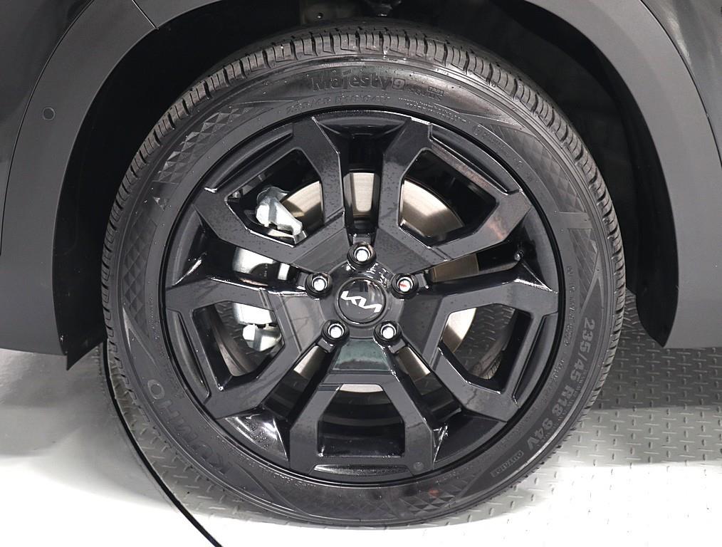 KIA Seltos 2025 Negro - Importación desde Corea - HF Imports Iquique - Foto 17