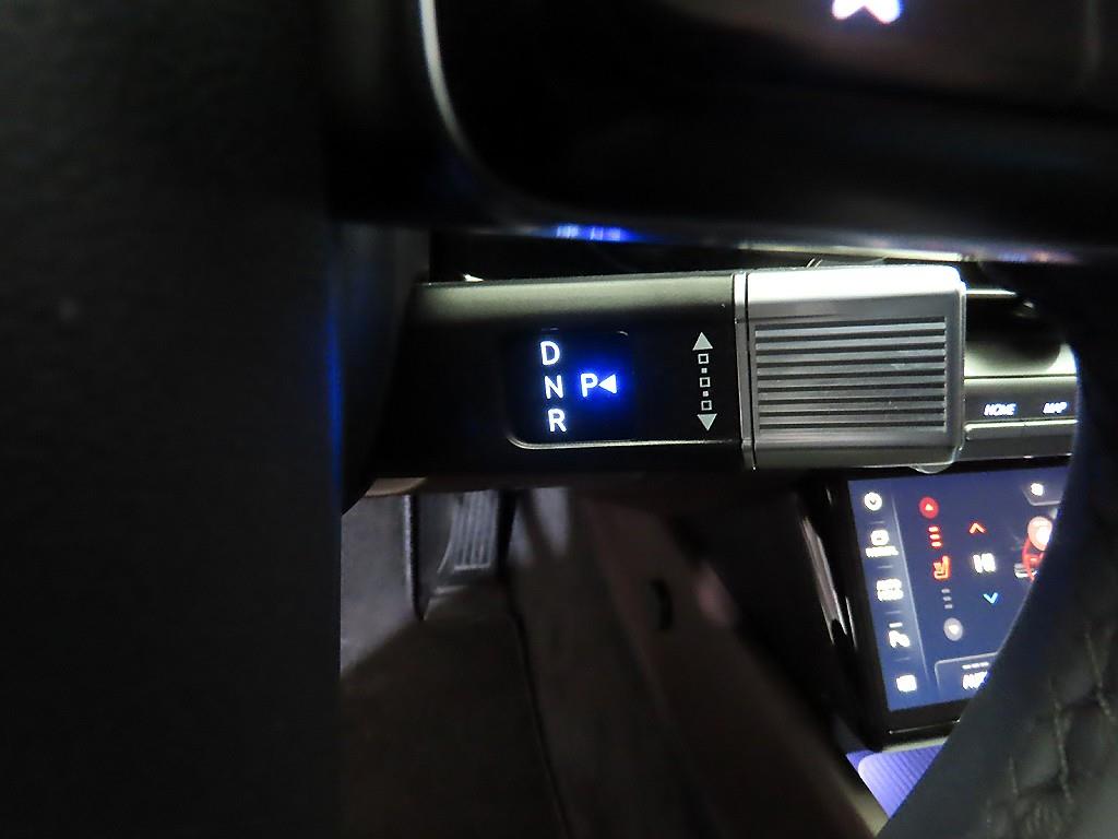 HYUNDAI Grandeur - Vista 12