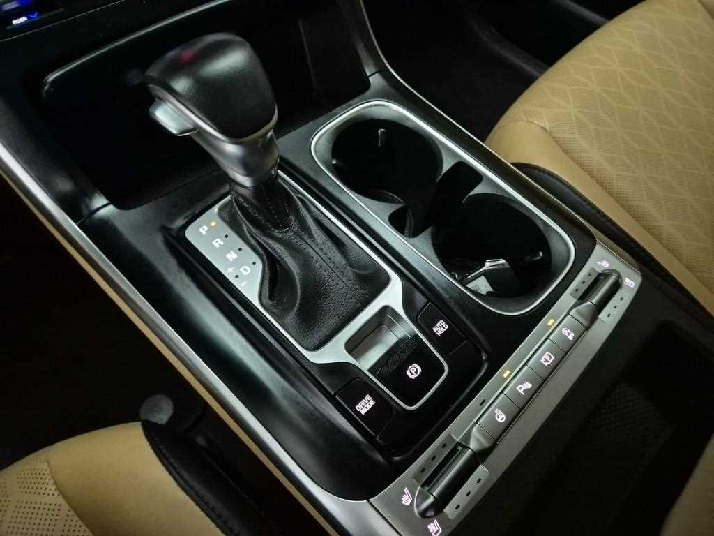 KIA Carnival - Vista 8