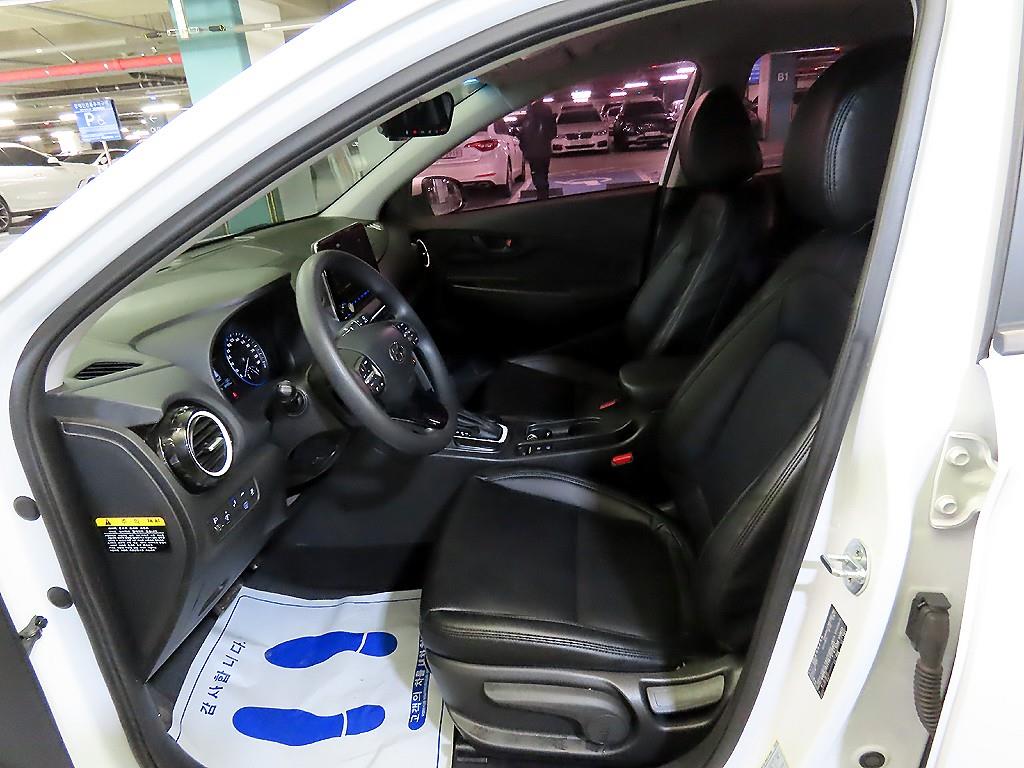 HYUNDAI Kona - Vista 6