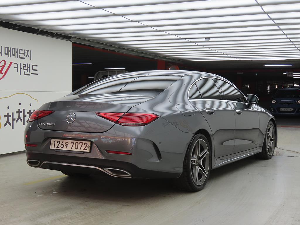 Mercedes Benz CLS Class - Vista 4