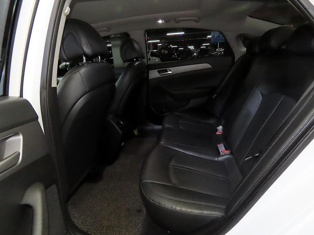 HYUNDAI Sonata - Vista 7