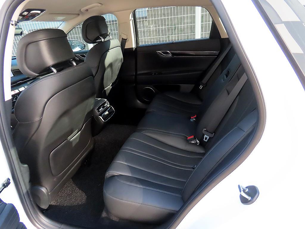 Genesis G80 - Vista 6