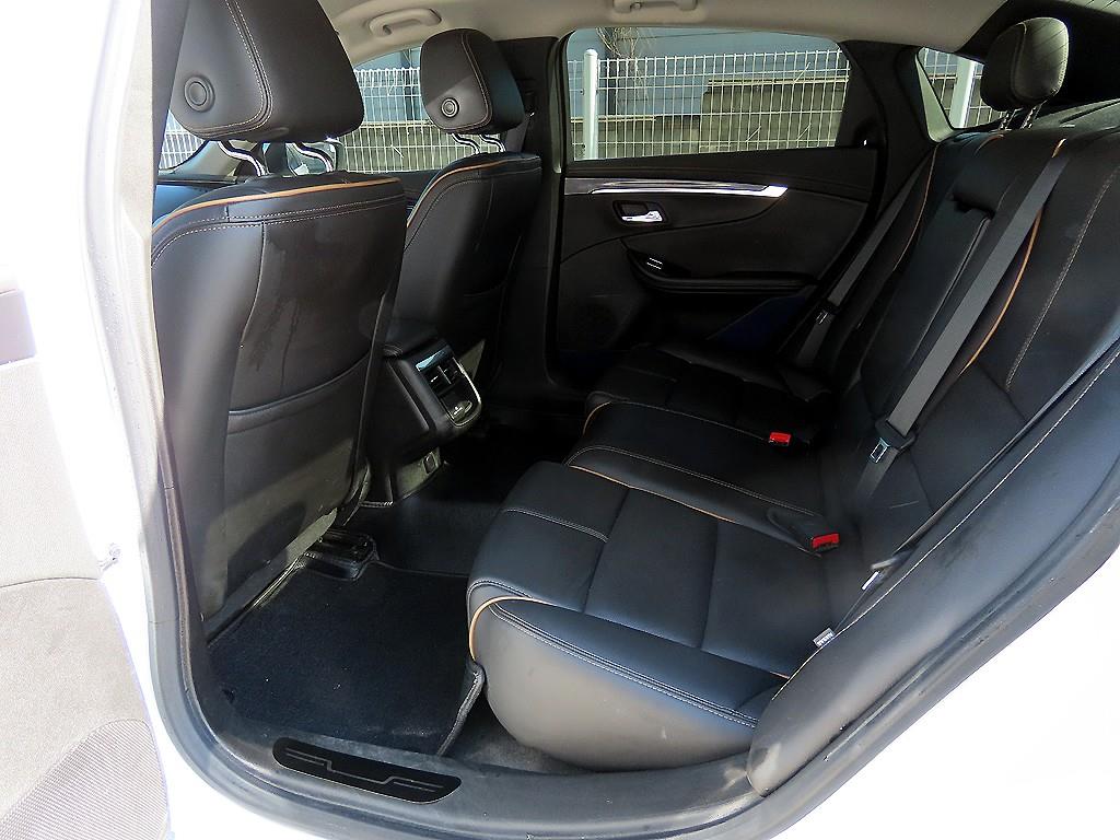 Chevrolet Impala - Vista 6