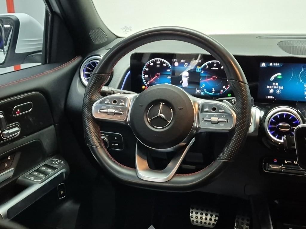 Mercedes Benz GLB Class - Vista 9